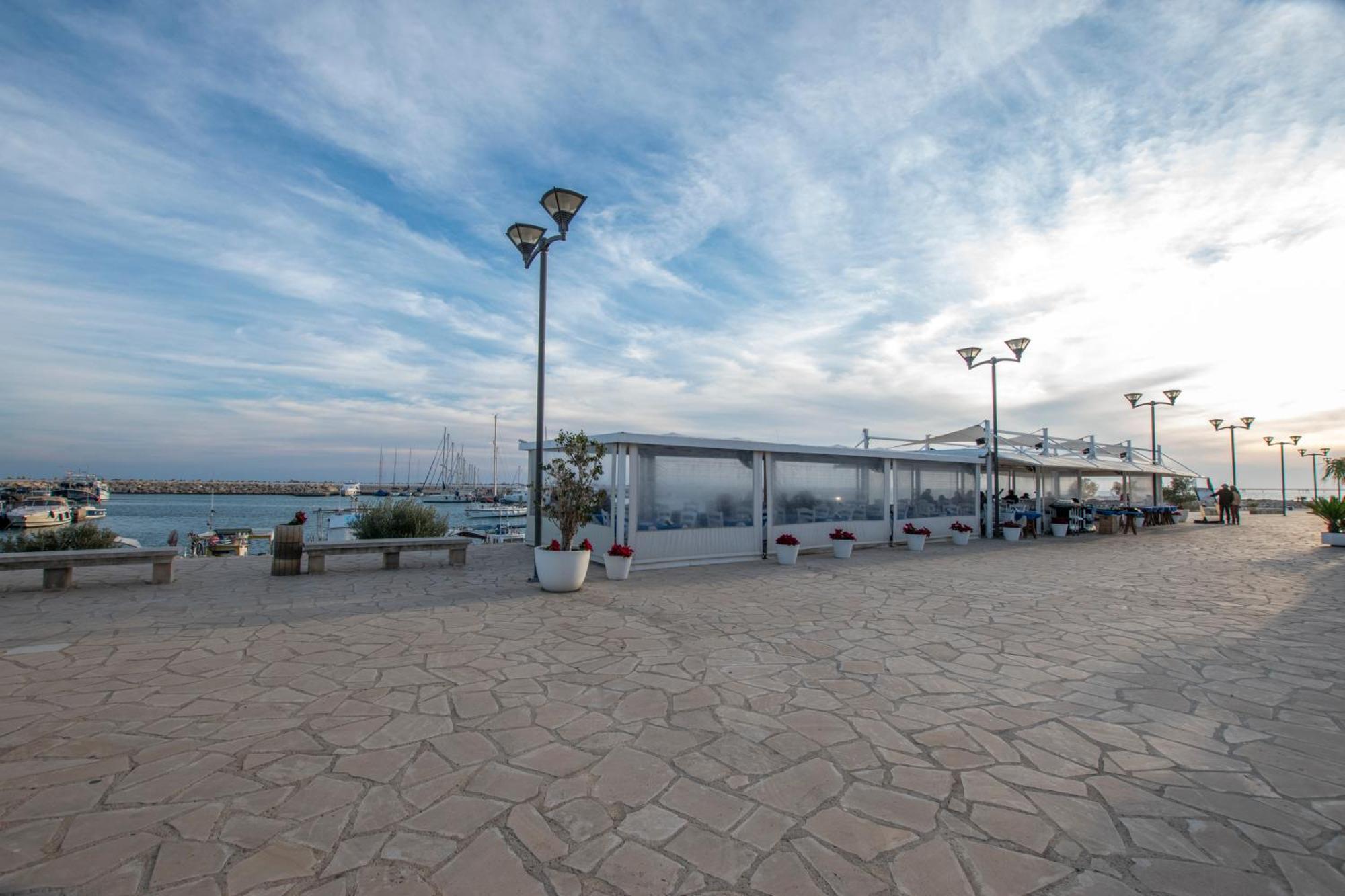 Glabur Stays! The One -1 - Elite Marina Front! Zygi Bagian luar foto